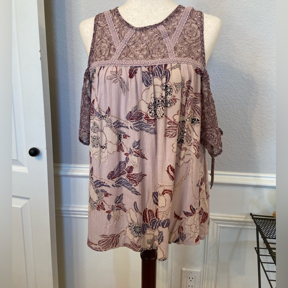 Knox Rose Purple And Pink Sheer Floral Cold Shouler Blouse Size Medium